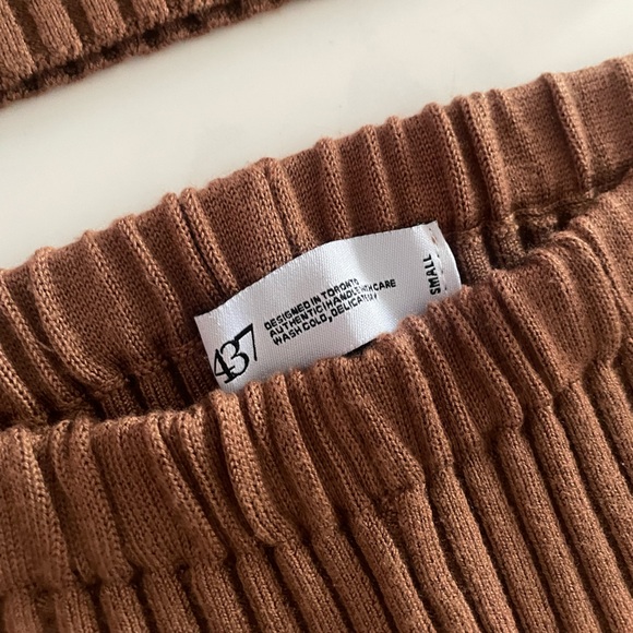 437 Ribbed Crop Set - Picture 2 of 4